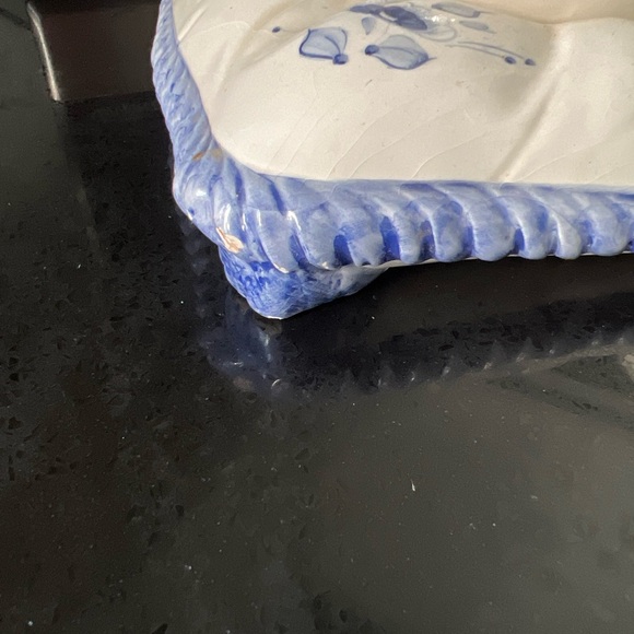 Vintage Italian Ceramic White & Blue Cat Figurine On Pillow - Picture 13 of 15